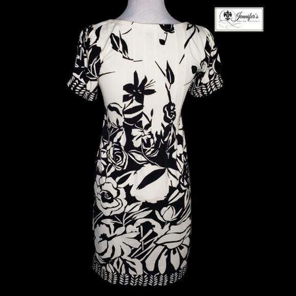 3/$30 Trulli Black and Ivory Floral Short Sleeve Knee Length Dress - Picture 4 of 7